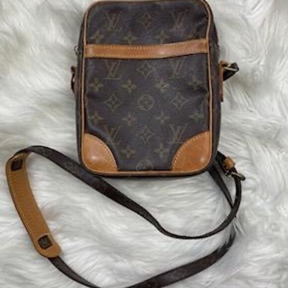 💎✨BEAUTIFUL✨💎Authentic Louis Vuitton Crossbody Bag - Picture 2 of 12